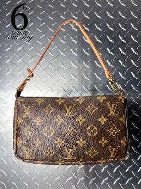 Louis Vuitton Monogram Pochette Accessories in Brown
